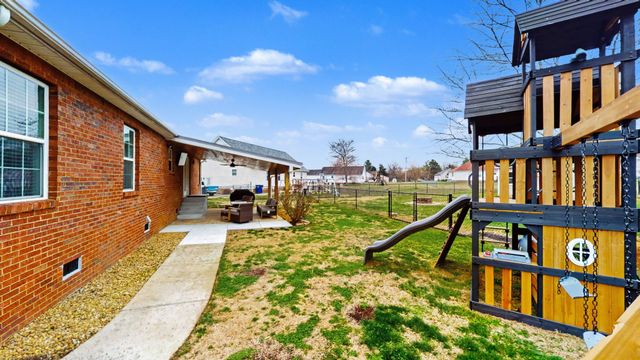 205 Graydon St, Shelbyville, TN 37160