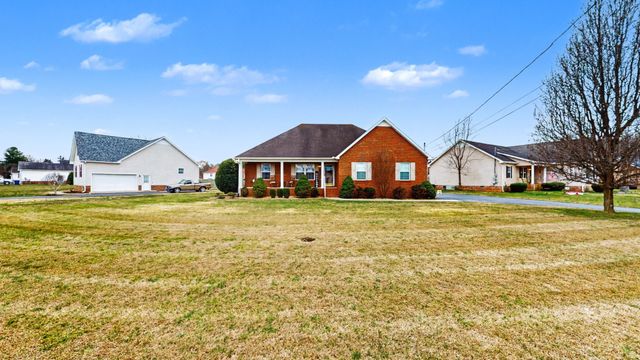 205 Graydon St, Shelbyville, TN 37160