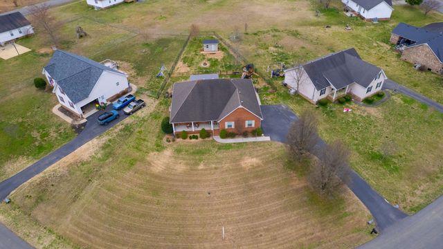 205 Graydon St, Shelbyville, TN 37160