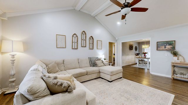 205 Graydon St, Shelbyville, TN 37160