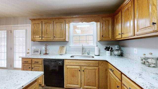 205 Graydon St, Shelbyville, TN 37160