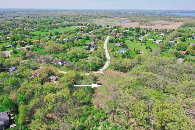 802 Apache Trail, Lake Villa, IL 60046