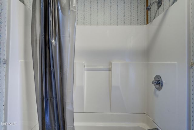 360 Highway 75, Blountville, TN 37617