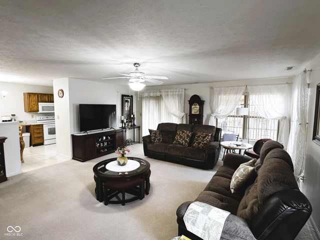 17702 Windwood Circle, Westfield, IN 46074