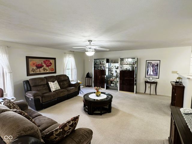 17702 Windwood Circle, Westfield, IN 46074