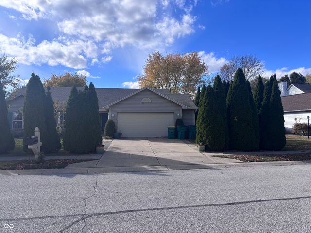 17702 Windwood Circle, Westfield, IN 46074