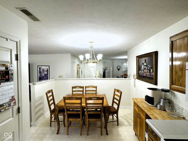 17702 Windwood Circle, Westfield, IN 46074