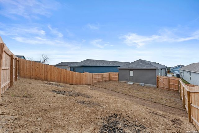 3754 GLADE, San Antonio, TX 78245