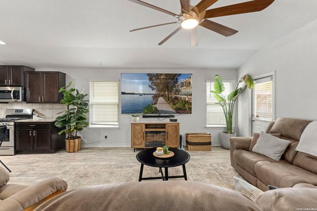 6023 Akin Quay, San Antonio, TX 78261