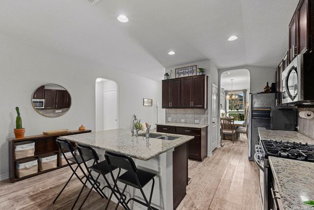 6023 Akin Quay, San Antonio, TX 78261