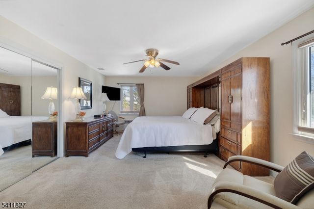 373 Upland Rd, Mountainside Boro, NJ 07092