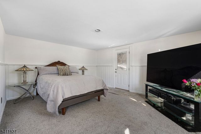 373 Upland Rd, Mountainside Boro, NJ 07092