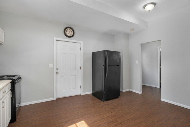 615 W Atlantic Street, Springfield, MO 65803