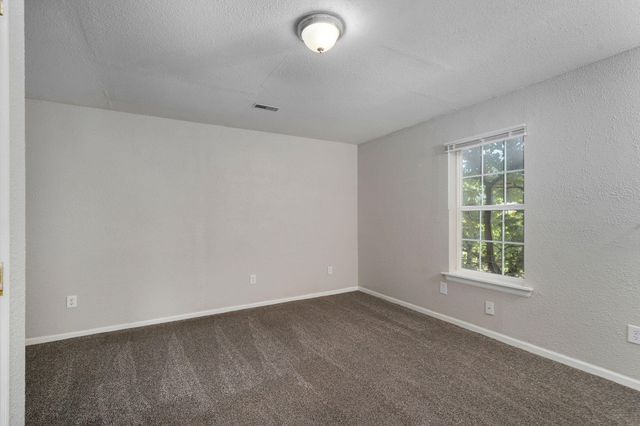 615 W Atlantic Street, Springfield, MO 65803