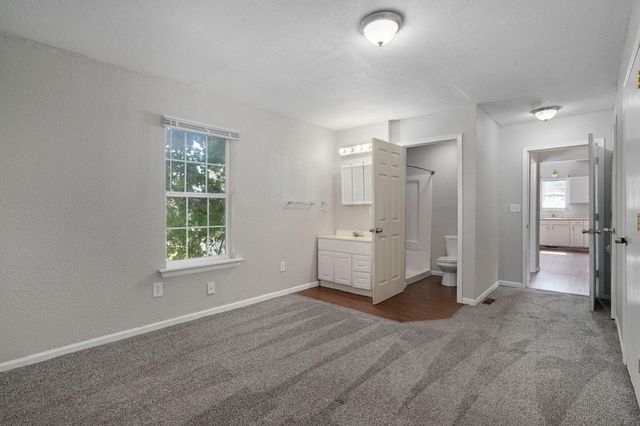 615 W Atlantic Street, Springfield, MO 65803