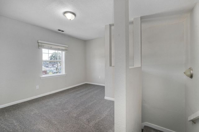 615 W Atlantic Street, Springfield, MO 65803