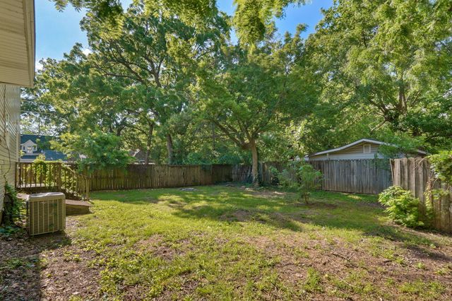 615 W Atlantic Street, Springfield, MO 65803