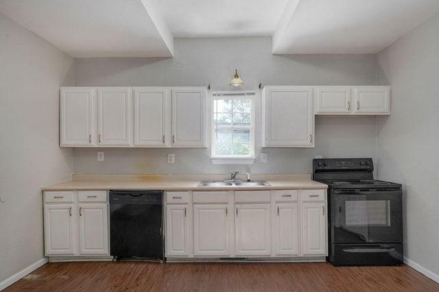 615 W Atlantic Street, Springfield, MO 65803