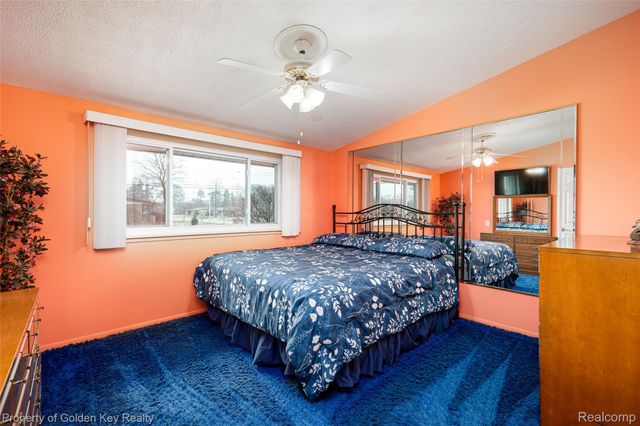 9743 Garden Street, Livonia, MI 48150