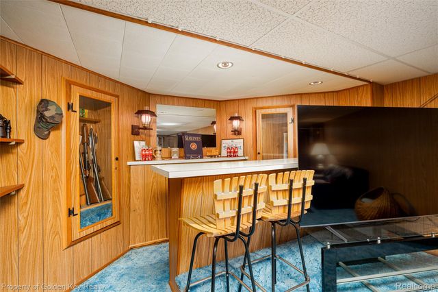 9743 Garden Street, Livonia, MI 48150