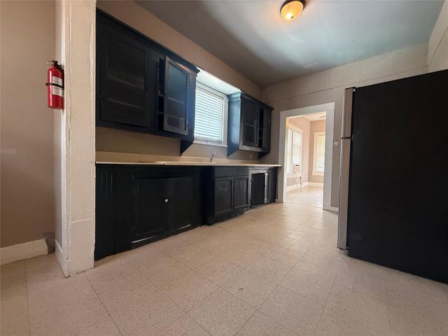 7301 Avenue L, Houston, TX 77011