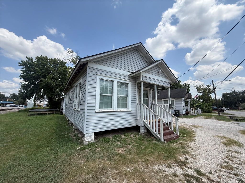 7301 Avenue L, Houston, TX 77011