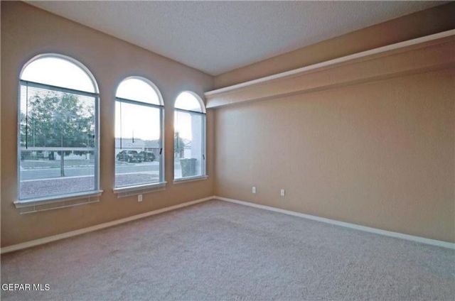 304 Jim Hofher Place, Horizon City, TX 79928