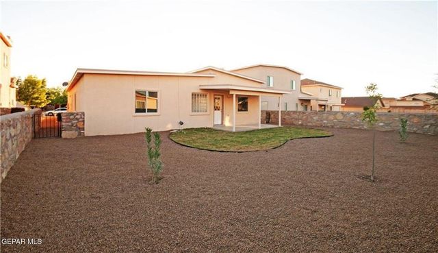 304 Jim Hofher Place, Horizon City, TX 79928