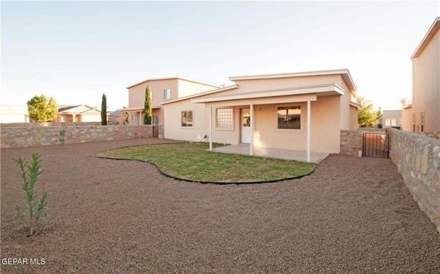 304 Jim Hofher Place, Horizon City, TX 79928