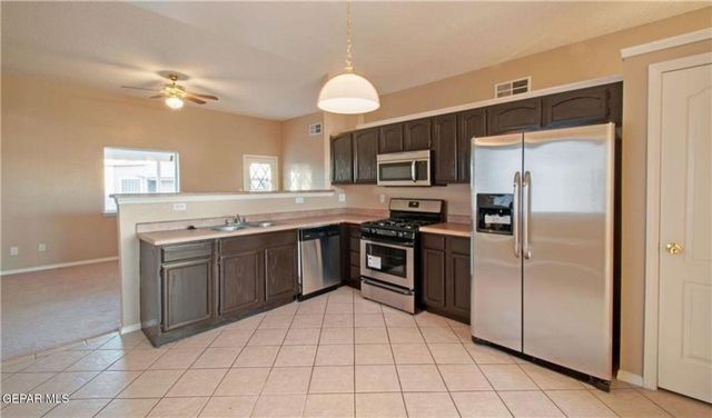 304 Jim Hofher Place, Horizon City, TX 79928