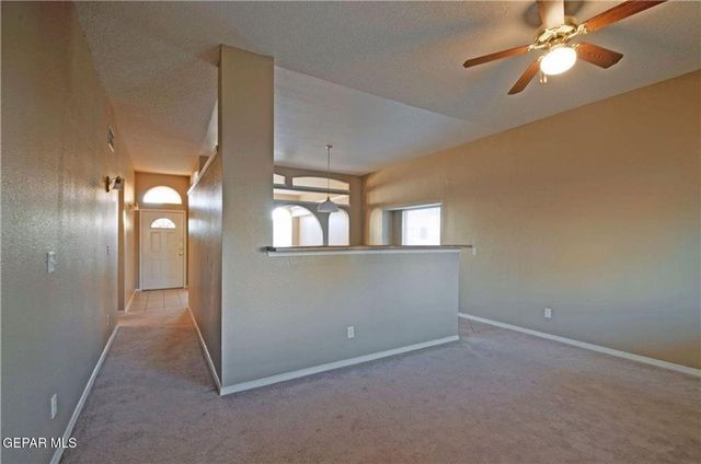 304 Jim Hofher Place, Horizon City, TX 79928