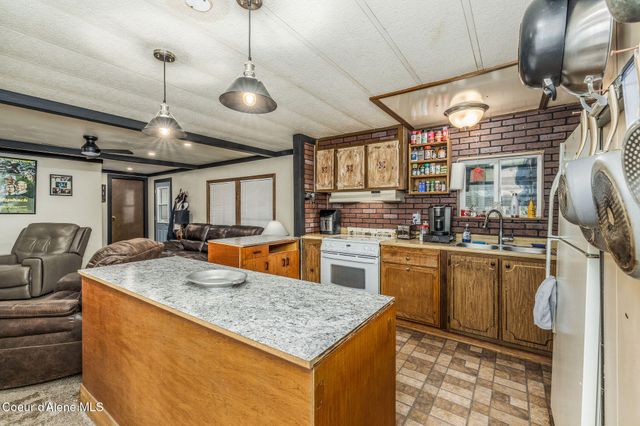 653 W Wyoming AVE, Hayden, ID 83835