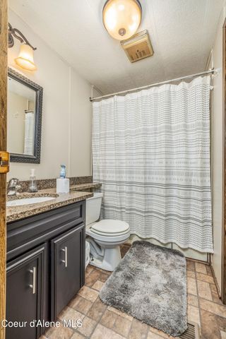 653 W Wyoming AVE, Hayden, ID 83835