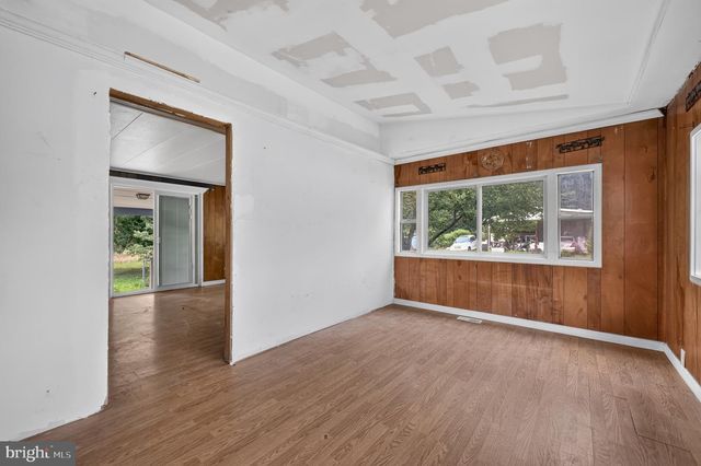 159 WALNUT LN, Buena, NJ 08310