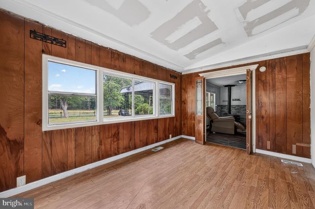 159 WALNUT LN, Buena, NJ 08310