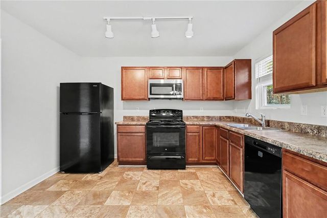 1235 To Lani Path, Stone Mountain, GA 30083