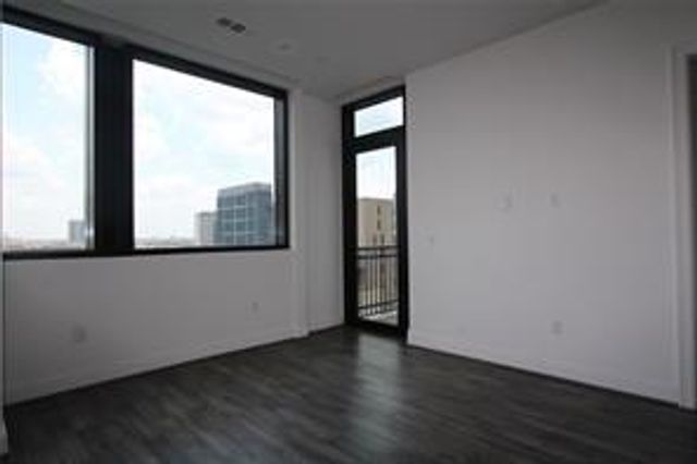1211 Caroline Street 1104, Houston, TX 77002
