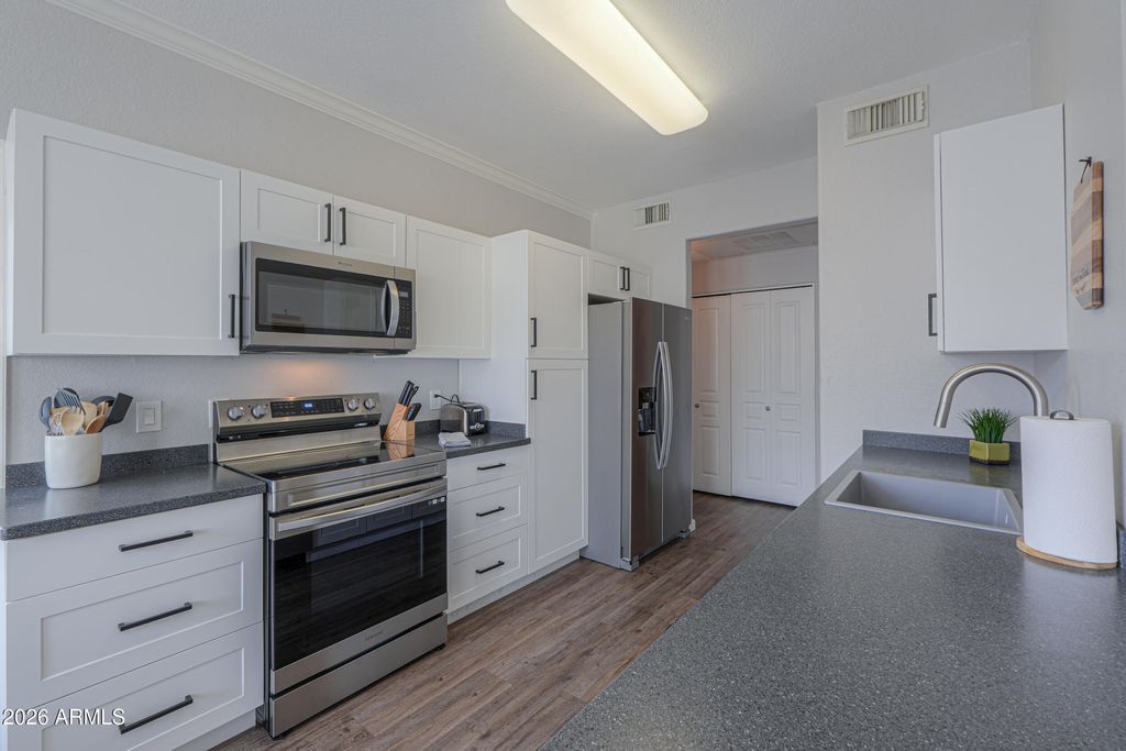 1941 S PIERPONT Drive 1062, Mesa, AZ 85206 — photo 2