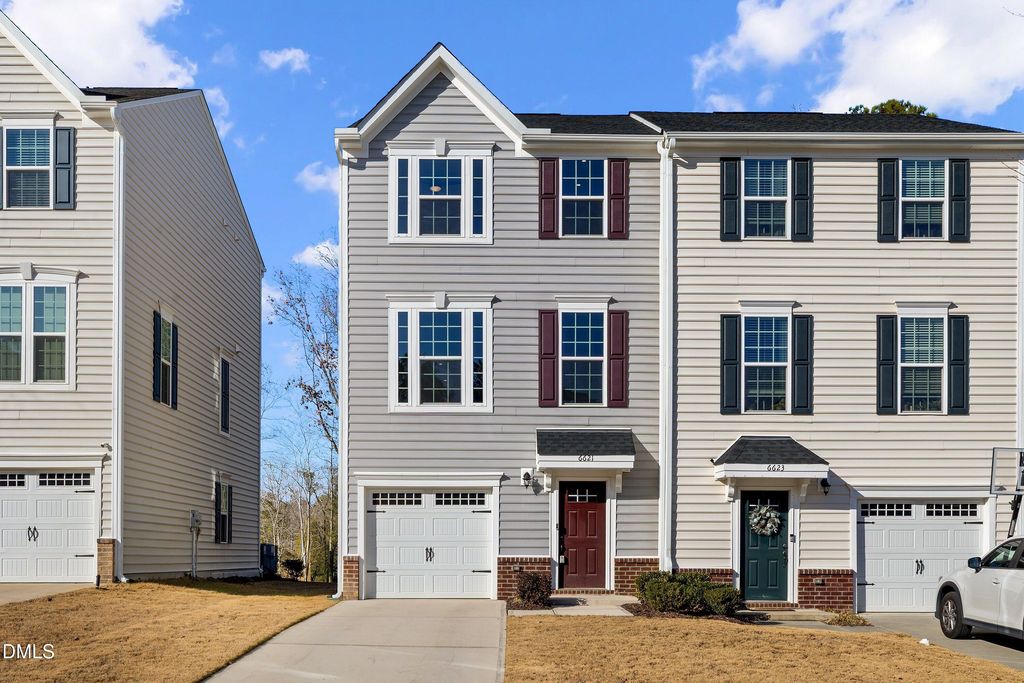6621 Pathfinder Way, Raleigh, NC 27616