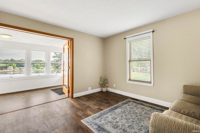 56040 River Heights, Elkhart, IN 46516