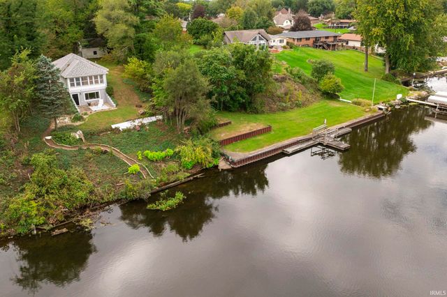 56040 River Heights, Elkhart, IN 46516