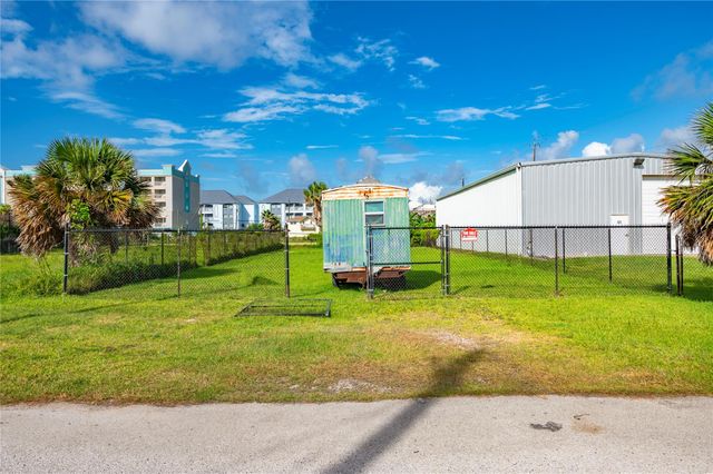 3619 Yale Street, Galveston, TX 77554