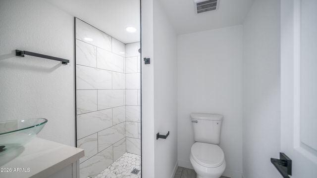 18218 N 33RD Drive, Phoenix, AZ 85053