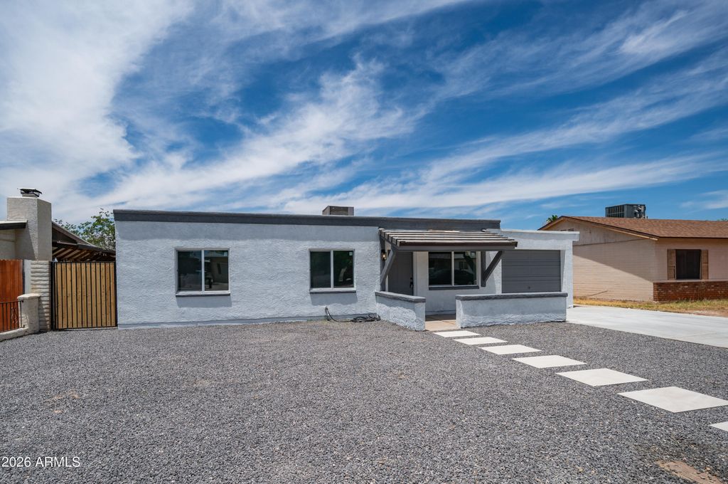 18218 N 33RD Drive, Phoenix, AZ 85053 — photo 2