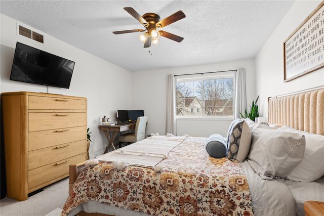 1311 SE Delaware Avenue 3, Ankeny, IA 50021