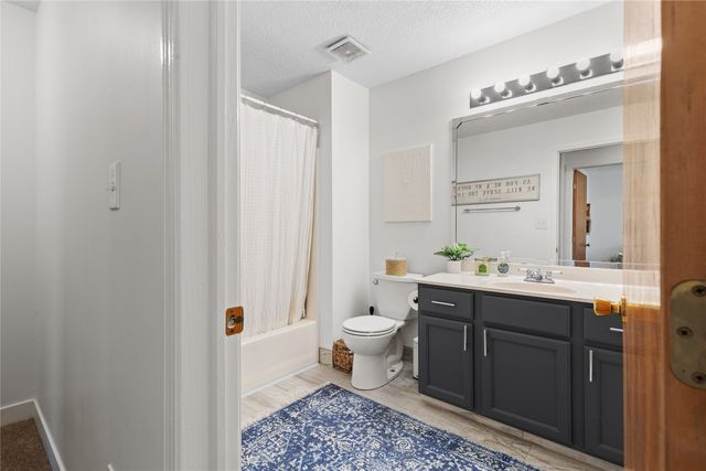 1311 SE Delaware Avenue 3, Ankeny, IA 50021