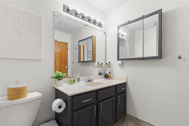 1311 SE Delaware Avenue 3, Ankeny, IA 50021