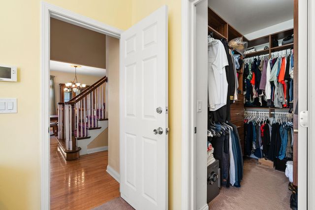 228 W Papillon Drive, Valparaiso, IN 46385