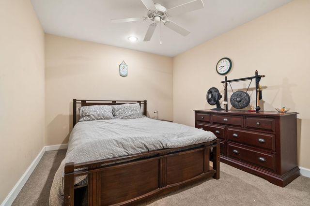 228 W Papillon Drive, Valparaiso, IN 46385