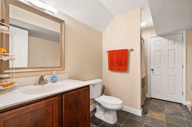 228 W Papillon Drive, Valparaiso, IN 46385
